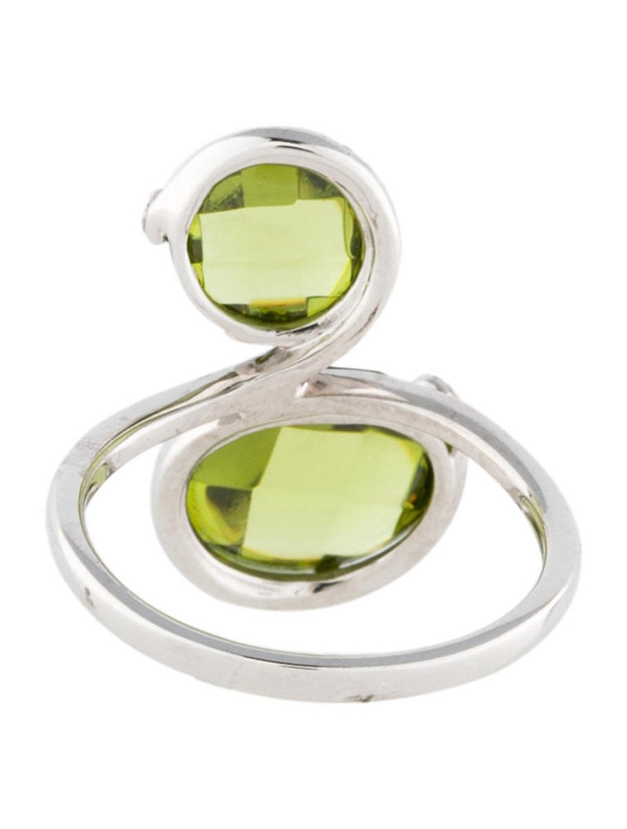 14k White Gold 8.21ctw Peridot and Diamond Ring