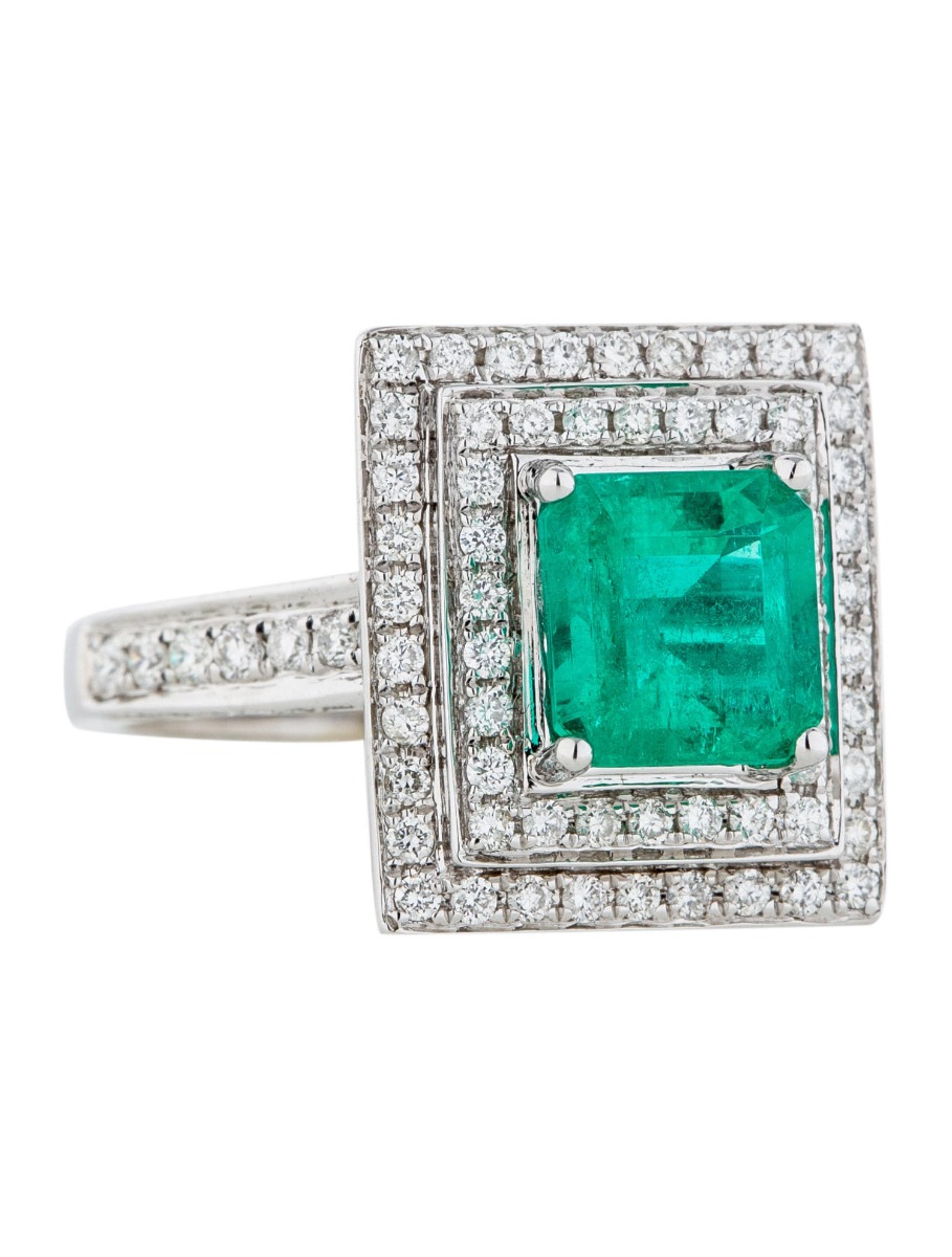 0--18k White Gold Emerald and Diamond Ring, 18k White Gold Emerald and Diamond Ring